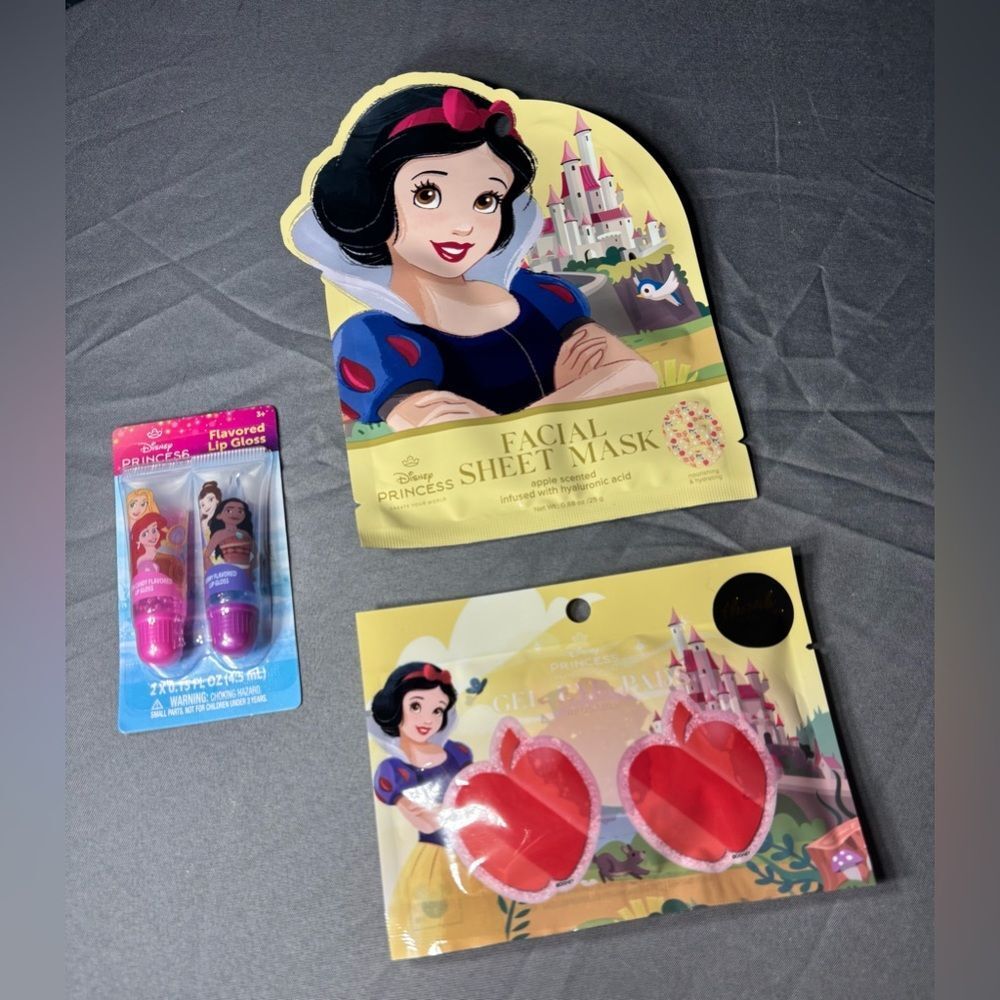 3 pc New Disney Princess Beauty Bundle NWT